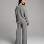 Women's Collared V-Neck Shirt & Wide-Leg Pants Set – Relaxed Two-Piece Outfit for Travel & Casual