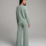 Women's Collared V-Neck Shirt & Wide-Leg Pants Set – Relaxed Two-Piece Outfit for Travel & Casual