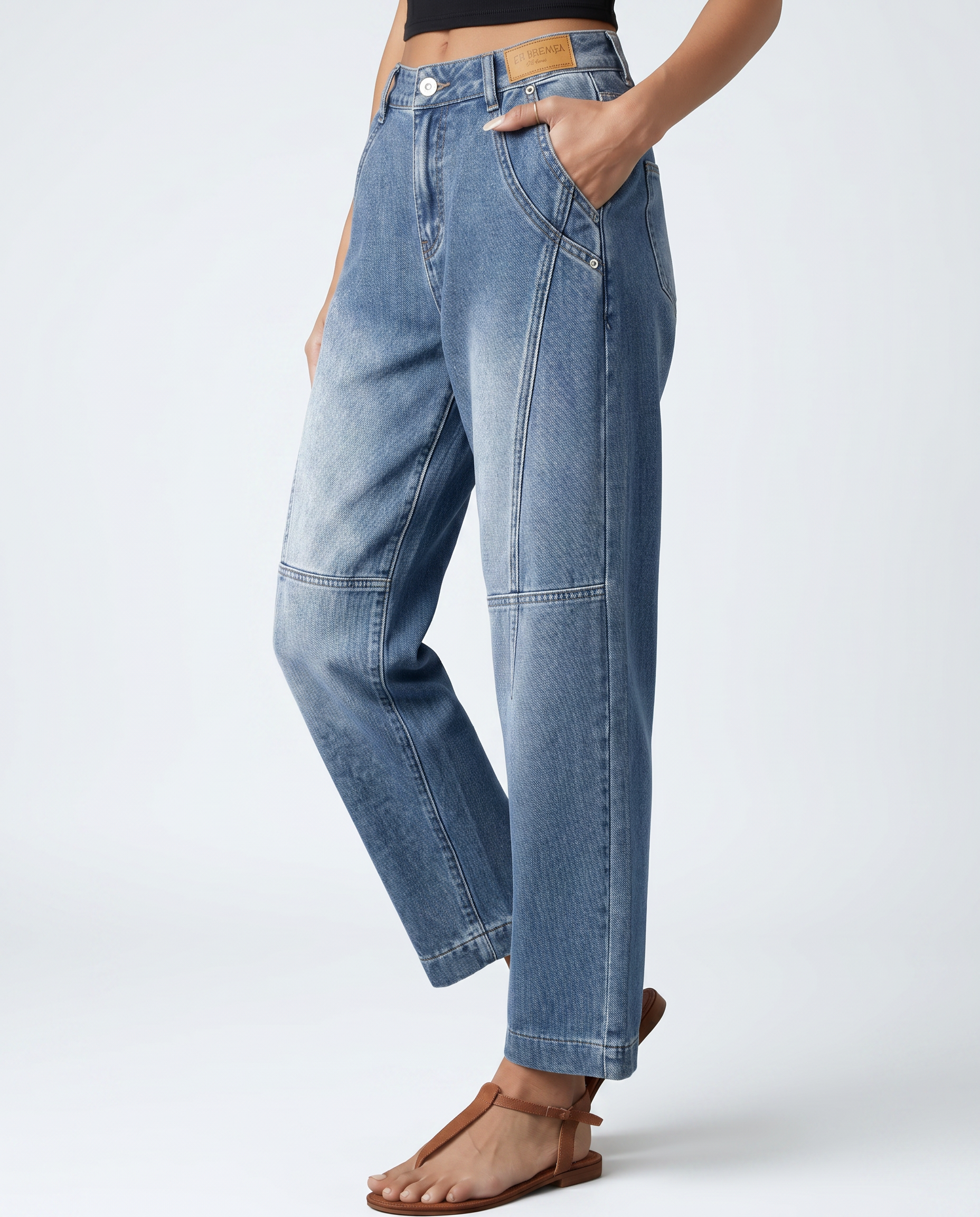Women's Straight-Leg Cropped Jeans with Seam Detail – Mid-Waist Washed Blue Denim for Everyday