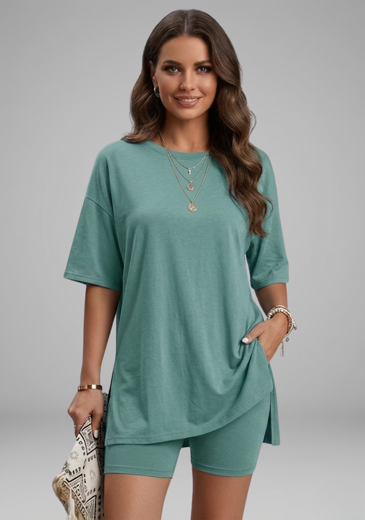 Women's Two-Piece Set with Oversized Round-Neck Top & Biker Shorts – Casual Matching Lounge Set