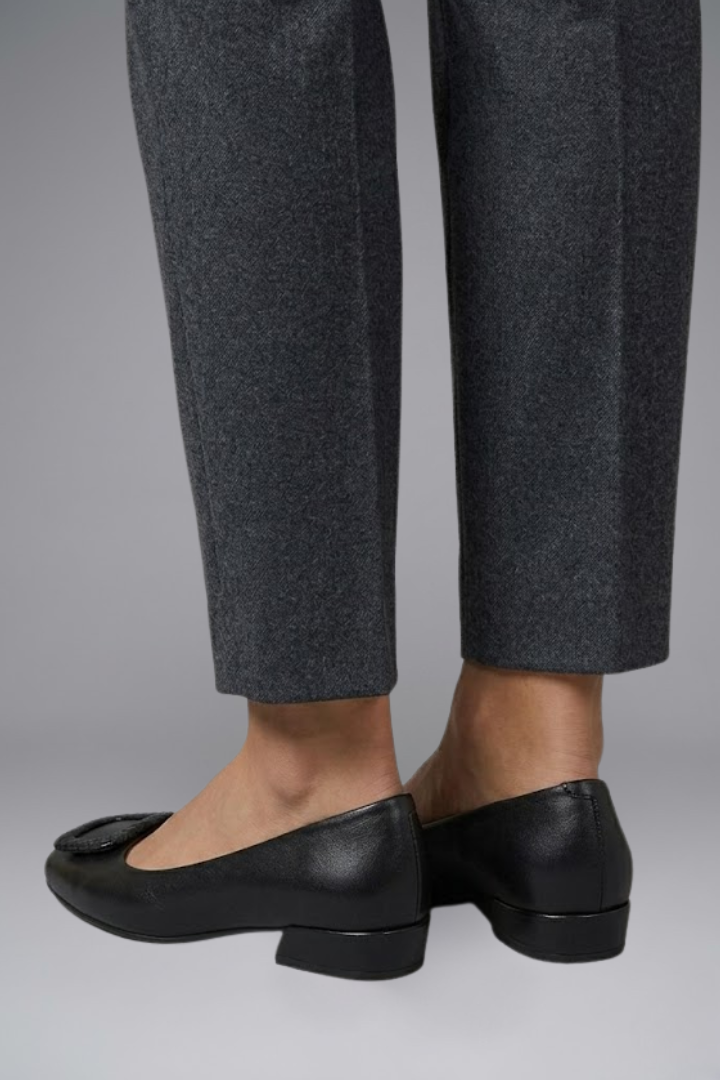 Women's PU Leather Ballet Flats with Cushioned Insole – Slip-On Comfort Shoes for Work & Everyday