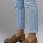 Women's Leather Penny Loafers with Chunky Lug Sole – Slip-On Shoes for Work and Everyday Wear