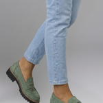 Women's Leather Penny Loafers with Chunky Lug Sole – Slip-On Shoes for Work and Everyday Wear