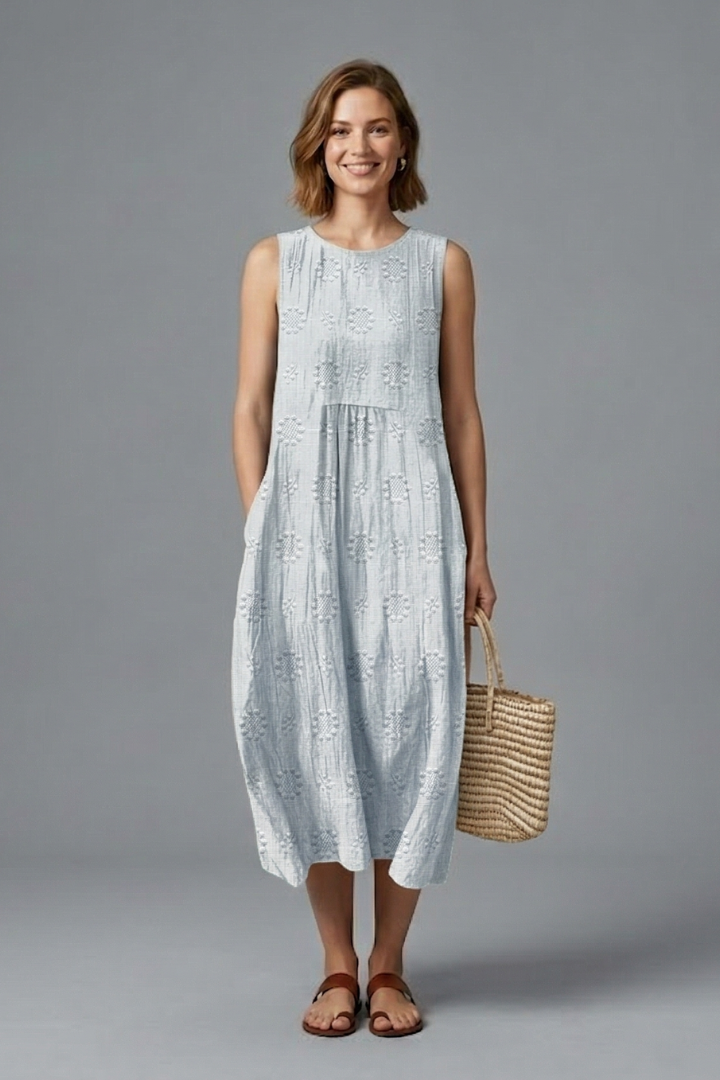 Women's Sleeveless Round Neck Midi Dress with Pockets – Textured Casual Summer Day Dress