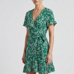 Women's Floral V-Neck Mini Dress with Ruffle Hem & Short Sleeves – Summer Day Dress for Brunch