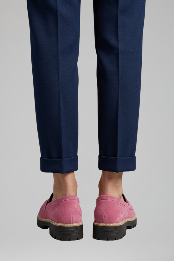 Women's Slip-On Comfort Loafers with Cushioned Footbed – Moc Toe Low Heel Shoes for All-Day Wear