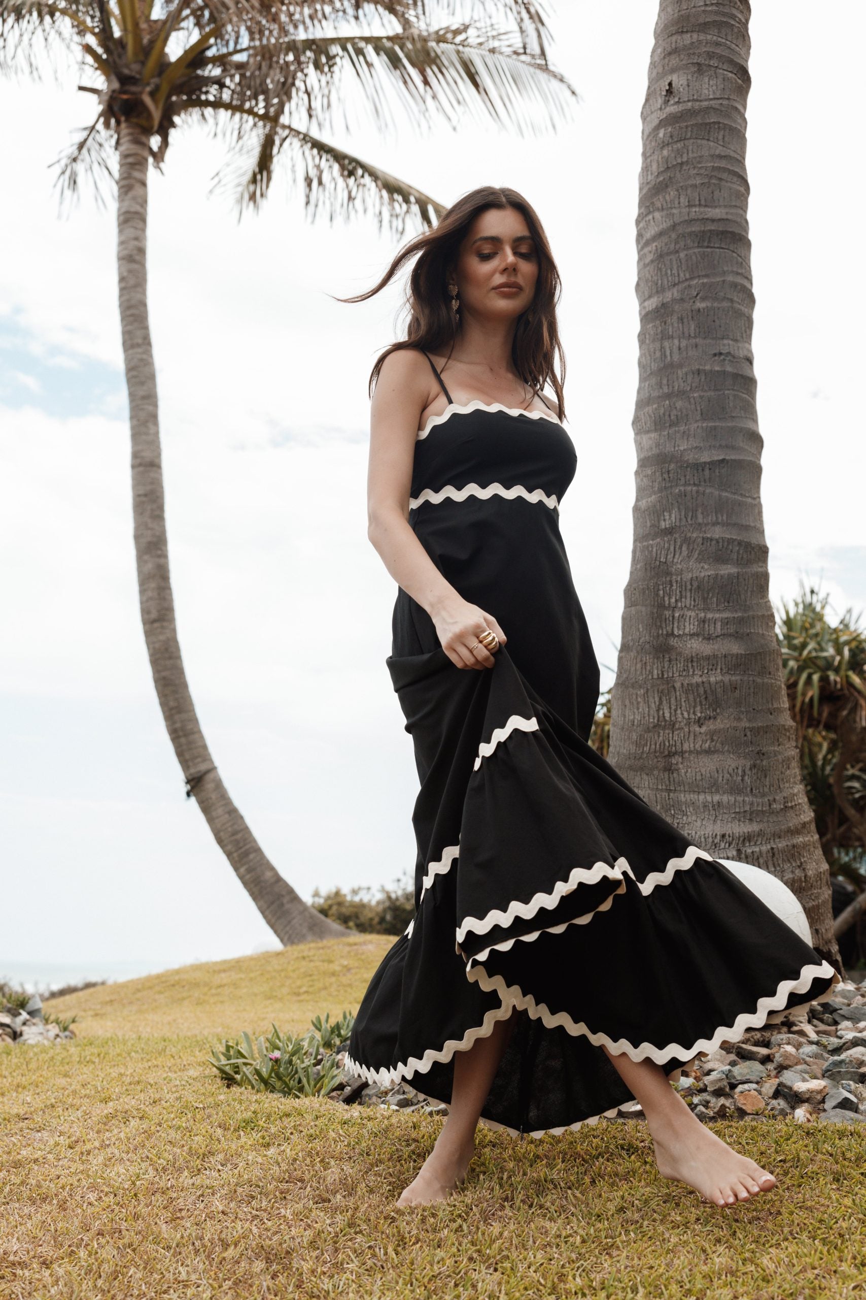 Women's Black Strappy Maxi Dress – Flowing Casual Summer Dress for Beach Dinners & Evenings