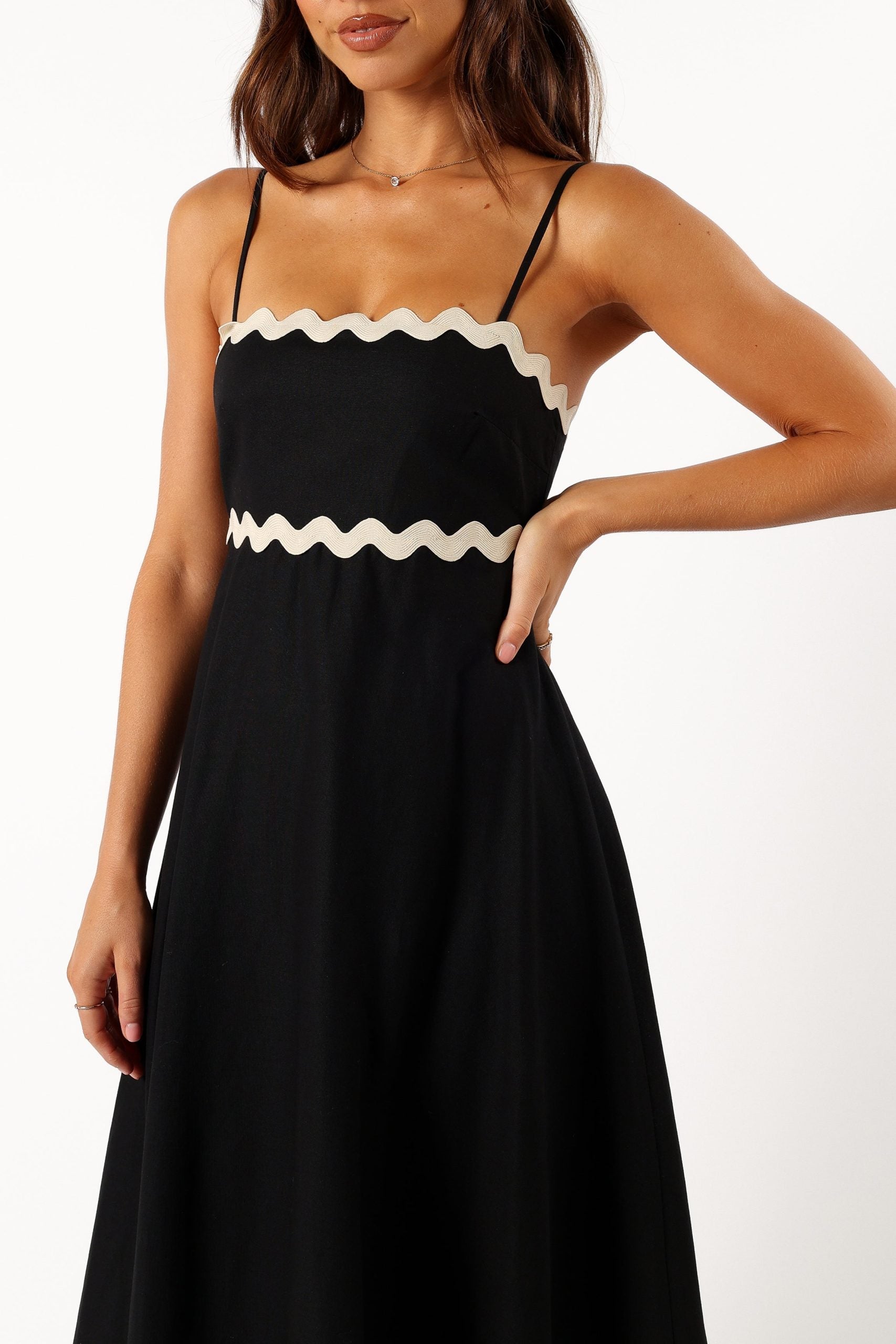 Women's Black Strappy Maxi Dress – Flowing Casual Summer Dress for Beach Dinners & Evenings