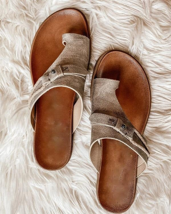 Women's Flat Toe Loop Sandals – Casual Summer Beach and Holiday Sandals